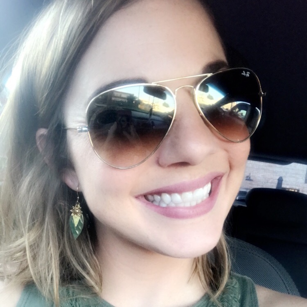 Meet your Posher, Lacey